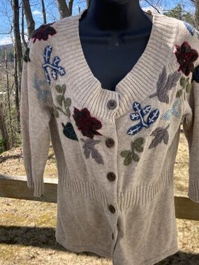 Vintage Eddie Bauer  Merino Wool & Cotton Embroidered Cardigan / M